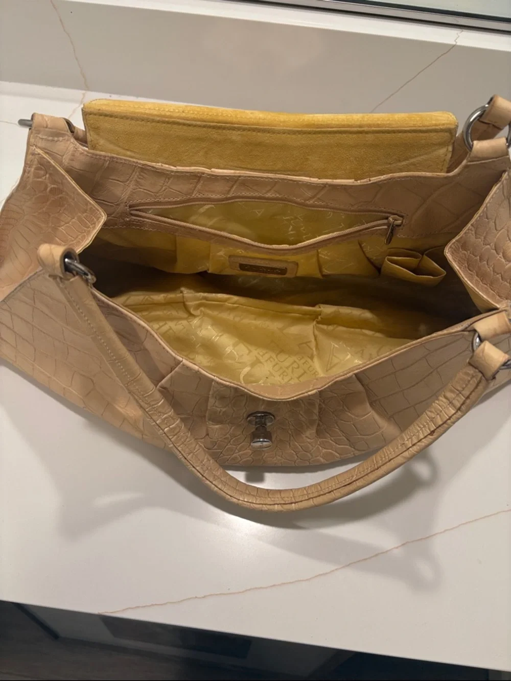 Like New Furla leather purse - Picture 5 of 6